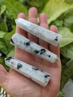 Natural Rainbow Moonstone Crystal Wand (90-100 mm) – Healing Stone for New Beginnings, Intuition & Divine Feminine Energy - Image 3